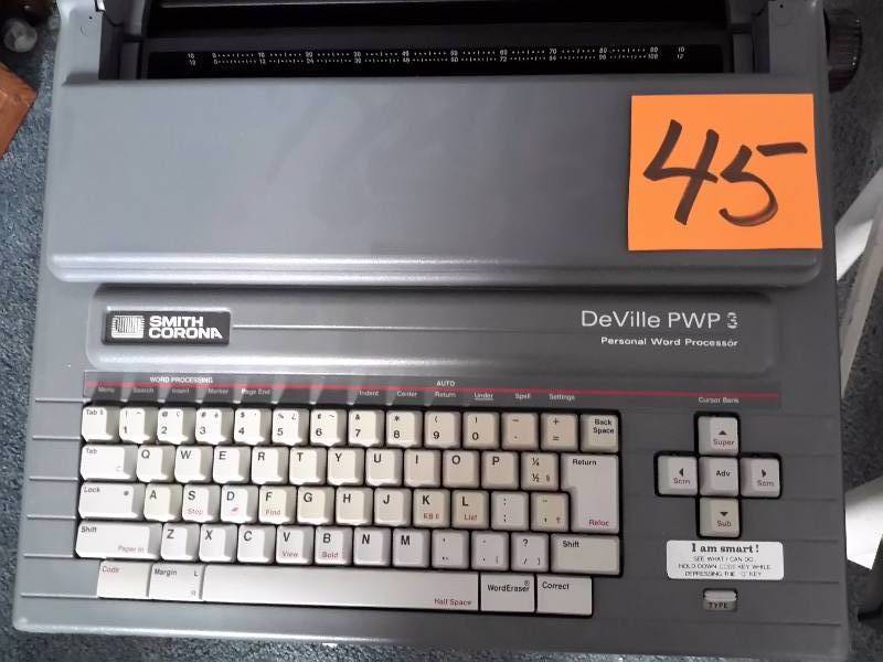 lot 45 image: Smith Corona Electric Typewriter.. Works