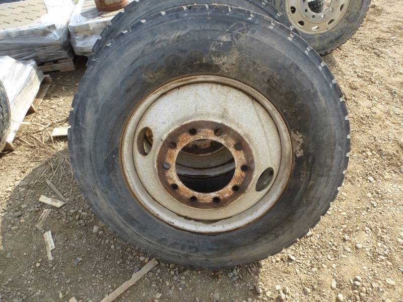 Michelin & Goodyear Truck Tires