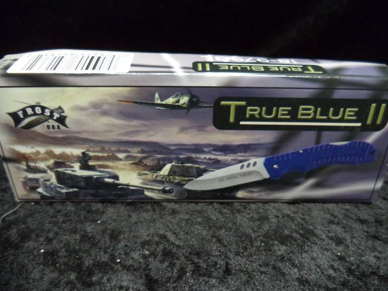 lot 105 image: Collectible Knife - True Blue II