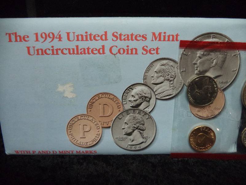 lot 12 image: United States Mint Uncirculated Coin Set - 1994