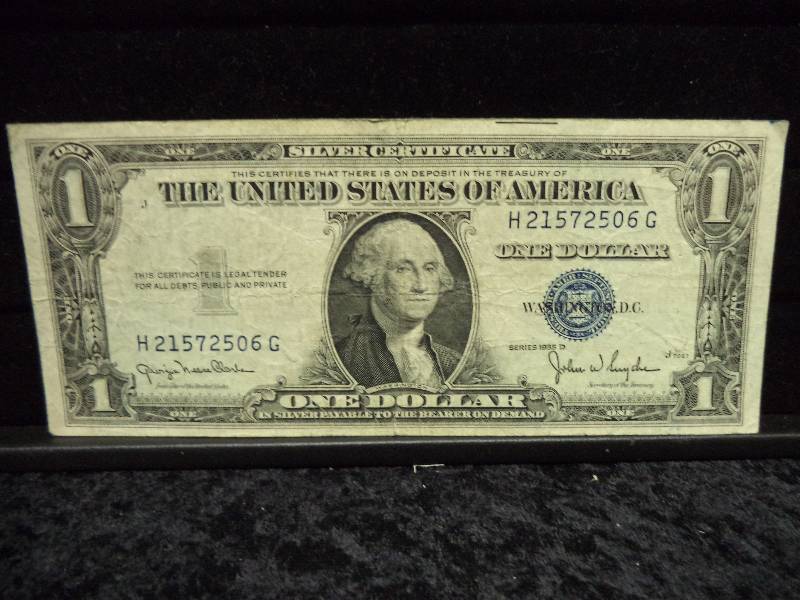 lot 21 image: US Silver Certificate - 1935 D