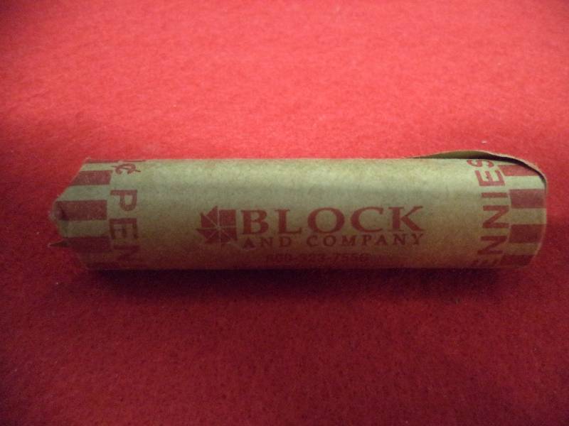lot 26 image: Roll - 50 Wheat Pennies