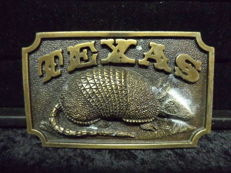 lot 42 image: Belt Buckle - Texas, Armadillo