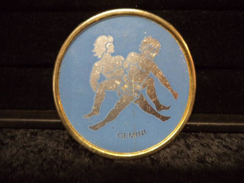 lot 69 image: Belt Buckle - Gemini