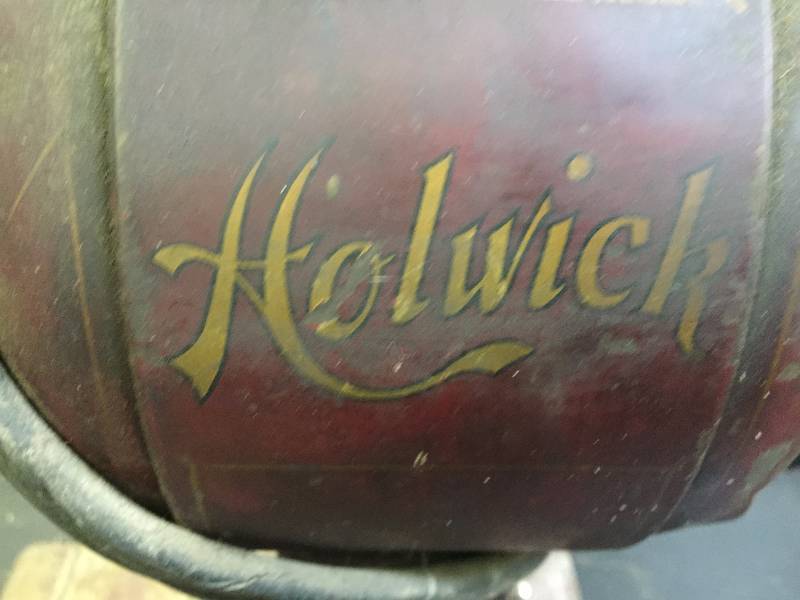 lot 2 image: VINTAGE HOLWICH GRINDER