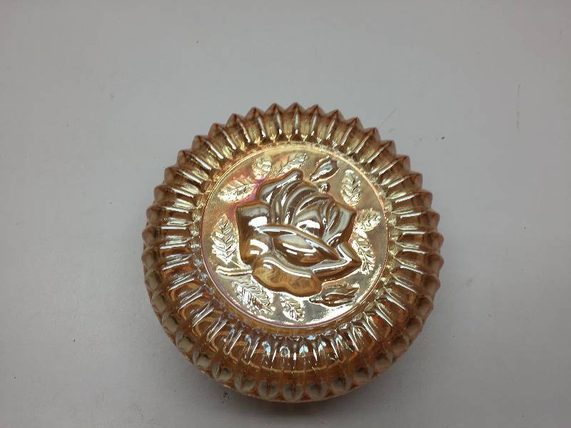 lot 13 image: PINK DEPRESSION GLASS DISH