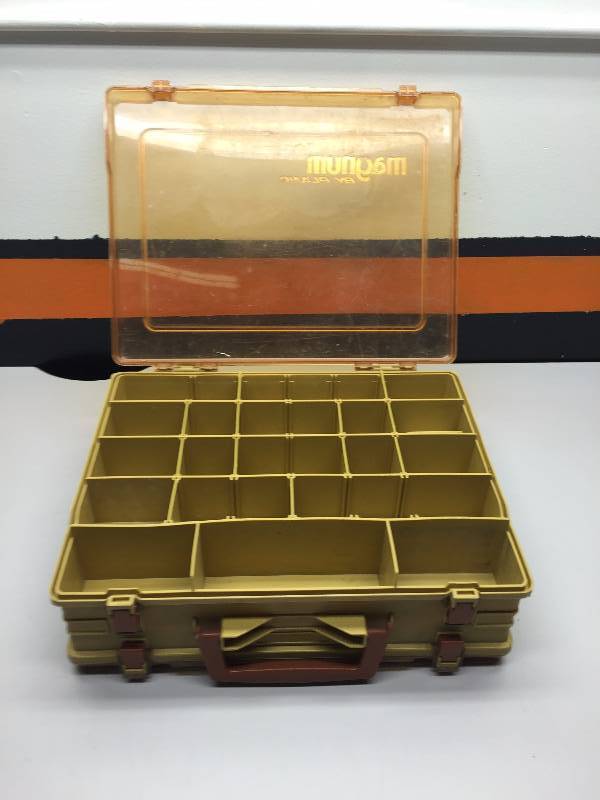 lot 14 image: TACKLE BOX AND MISC