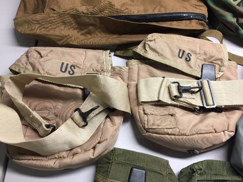 lot 32 image: MILITARY POUCHES, BELT AND BAG