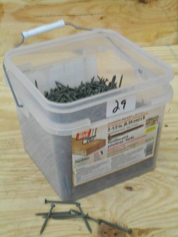 23-Full Pale Of Grip Rite 2.5 Gre...