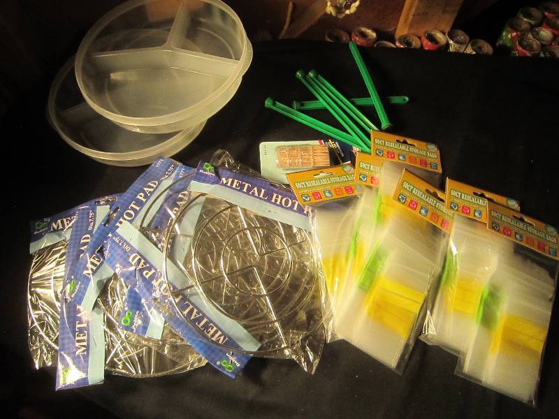 NEW LOT - 6 Packs of 50 Resealable Storage Bags, 6 Metal Hotpads, 2 Divided Dishes, ETC