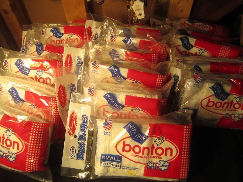 NEW LOT - 13 packs of 4 -Small 7 to 14 lbs., 5 Packs of 4- Size 3 16 to 28 lbs.  Disposable Diapers