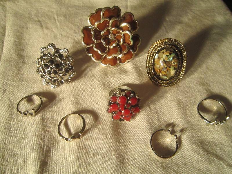 NEW LOT - Lot of 8 Rings