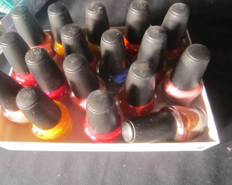 NEW LOT - 15 L.A. Color Color Craze Nail Polishes