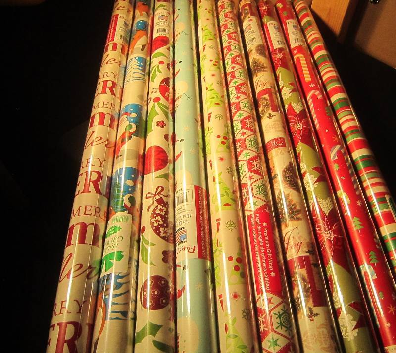 10 Rolls of Wrapping Paper
