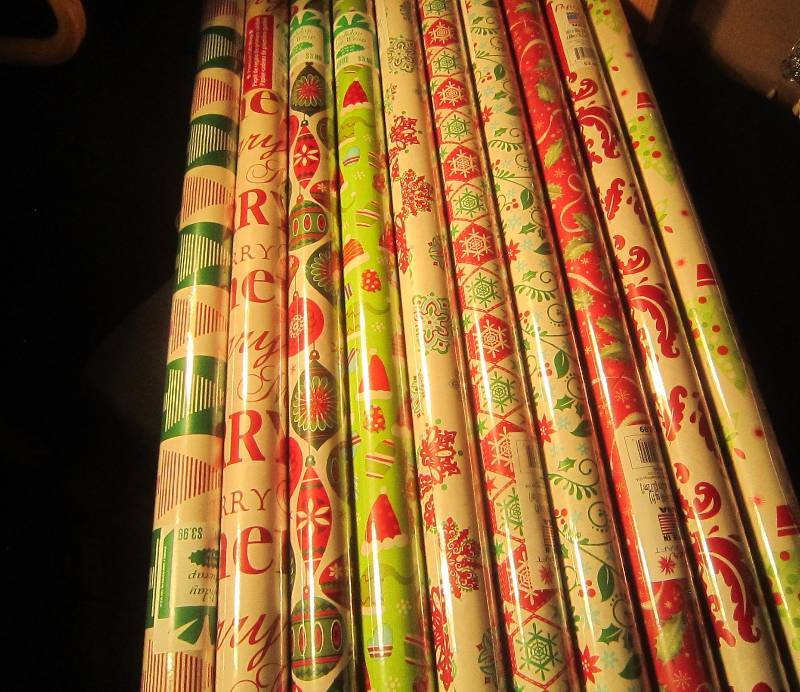 10 Rolls of Wrapping Paper