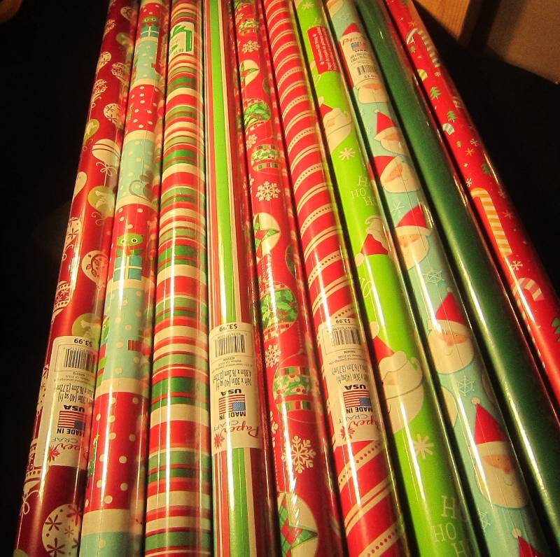 10 Rolls of Wrapping Paper