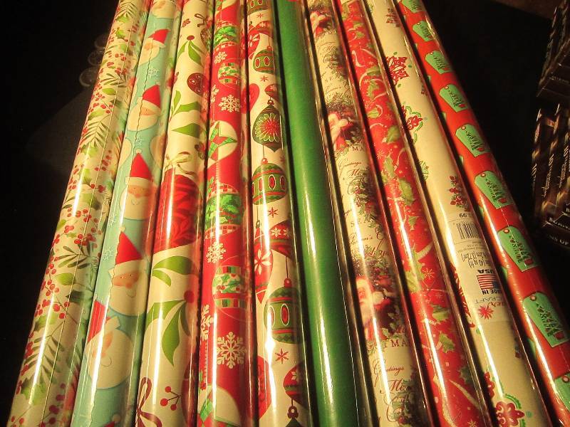 10 Rolls of Wrapping Paper
