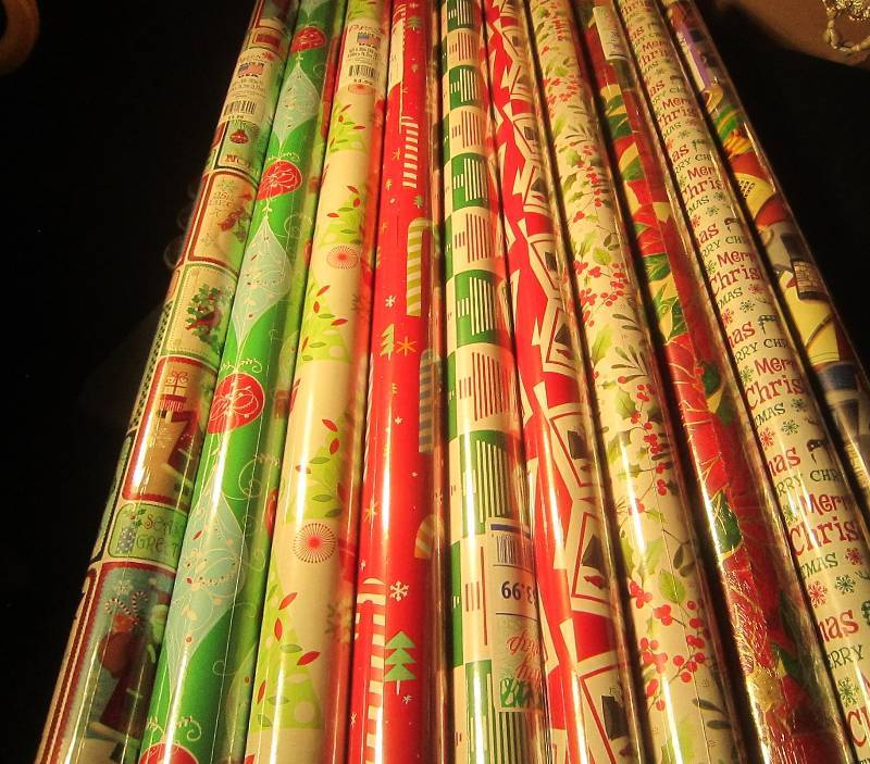 10 Rolls of Wrapping Paper