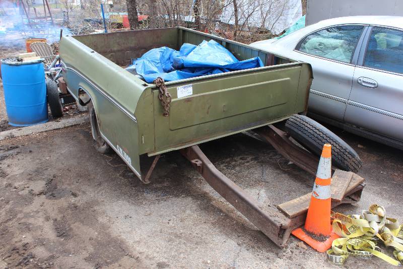 12 Ton Dodge Pick up Box and Frame - No Tongue
