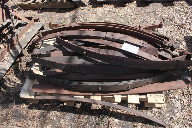Pallet Lot of Leaf Springs