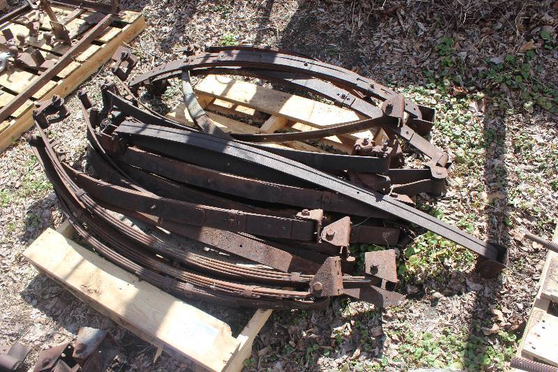 Pallet Lot of Leaf Springs