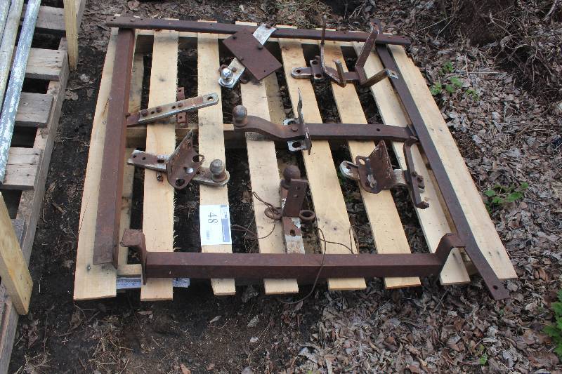 Pallet Lot of (6) Tow Hitches 1 78 or 2