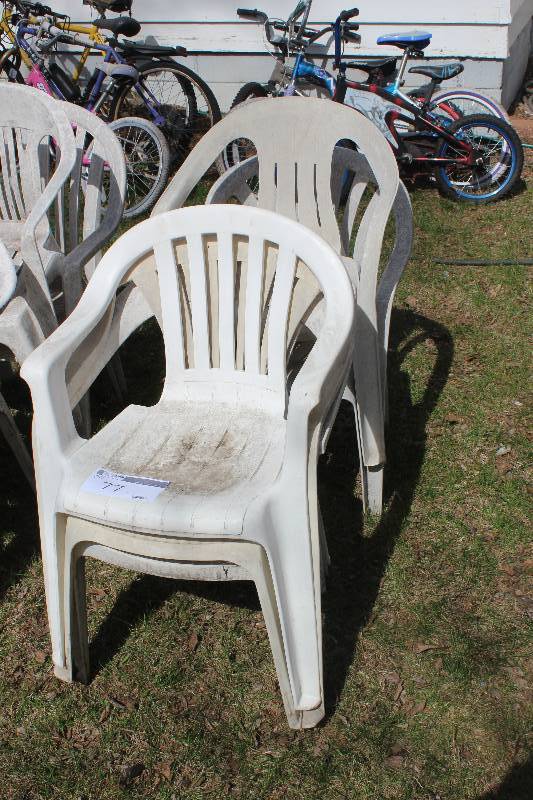 Lot of (5) Plastic Lawn Chairs