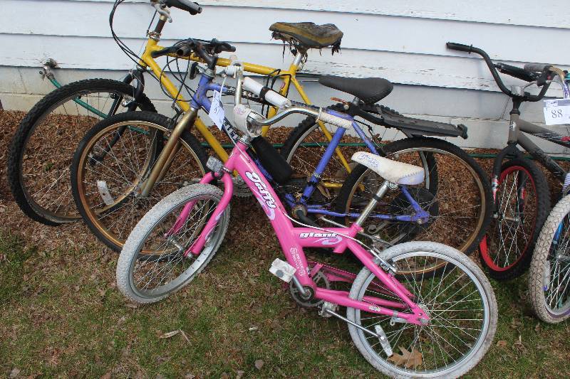 Lot of (3) Bicycles