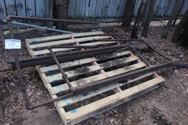 Pallet Lot of Metal Pipe