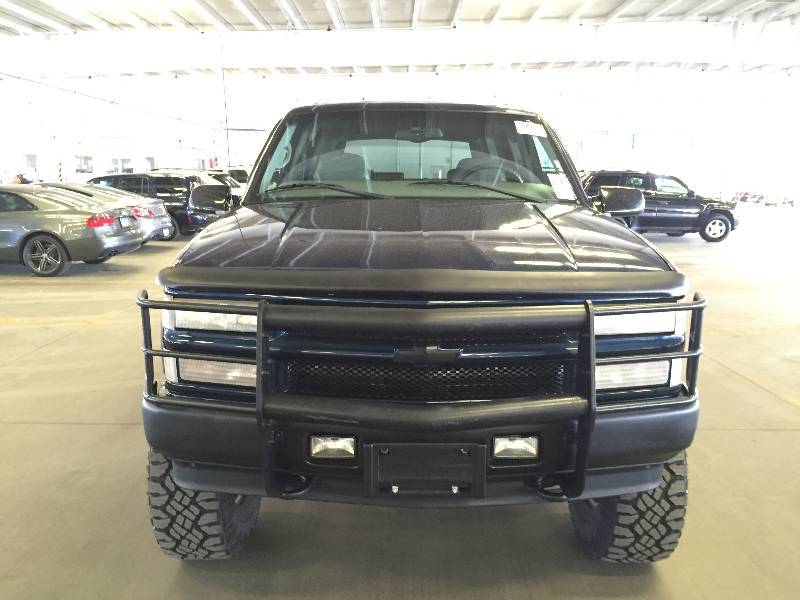 1999 Chevrolet Tahoe 4x4 Lifted Truck