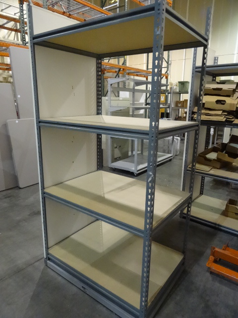 lot 14 image: Shelf unit