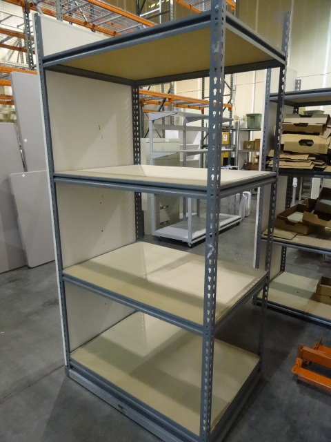 lot 15 image: Shelf unit
