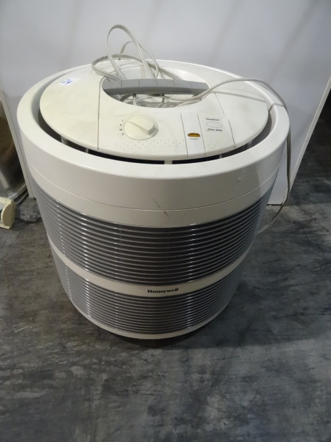 lot 24 image: Heppa filter