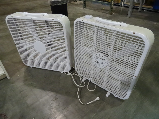 lot 53 image: 2 box fans.