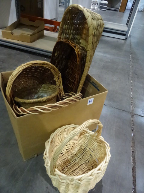 lot 69 image: misc wicker baskets