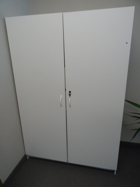 lot 104 image: 2 door storage cabinet.