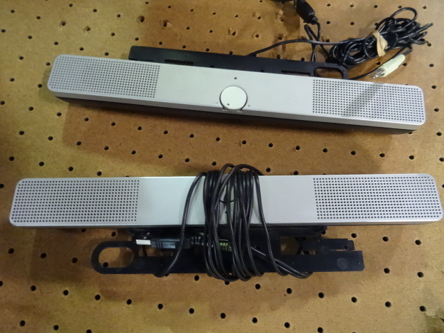 lot 11 image: Clip on Monitor 17