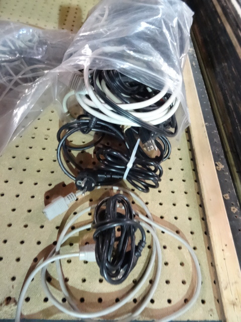 lot 24 image: Misc Computer Cables Power,