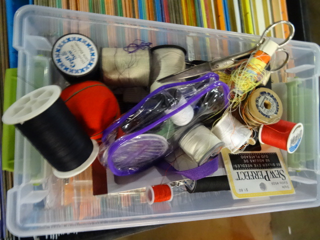lot 97 image: Misc Sewing Supplies