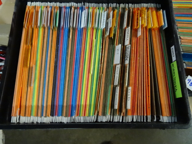 lot 98 image: 15 Handing File Folders