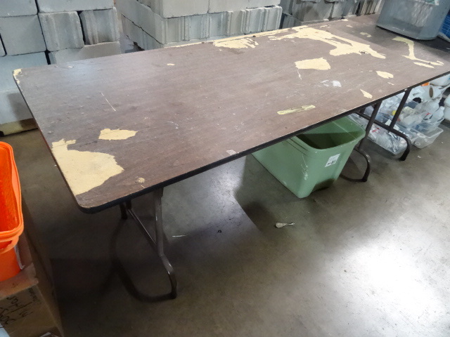 lot 158 image: 6 Folding Table