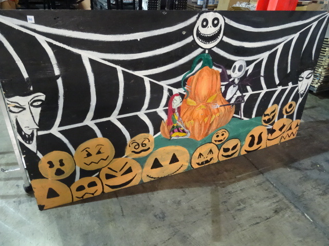 lot 163 image: 4 X 8 Halloween Painted Board
