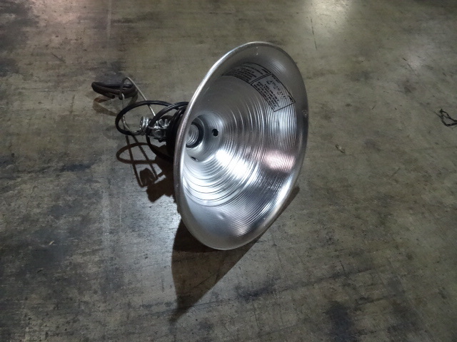 lot 209 image: 4 Clamp on Lights