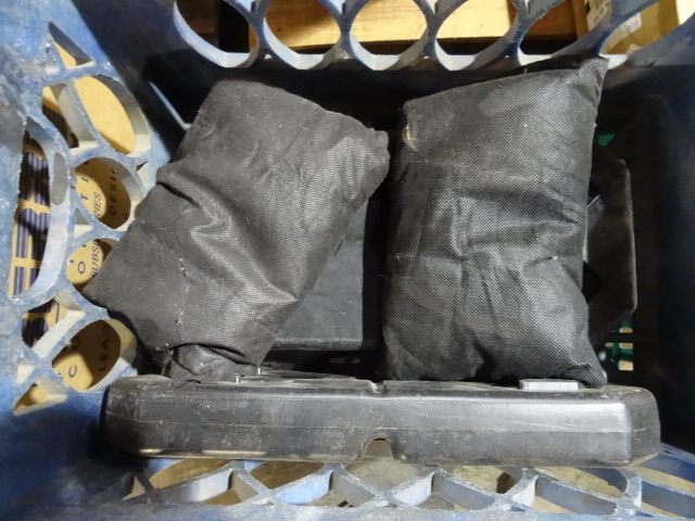 lot 229 image: Sand Bags and Weights