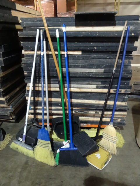 lot 235 image: Misc Brooms and Dust Pans