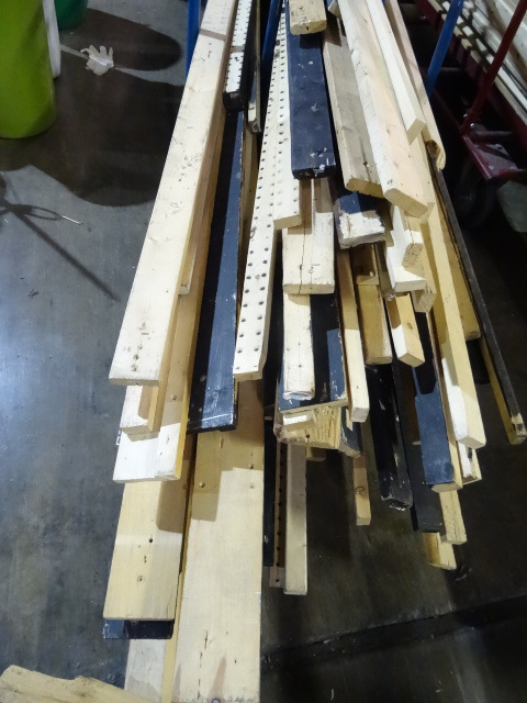 lot 239 image: Misc Lumber 1 X 4s and 1 X 2s