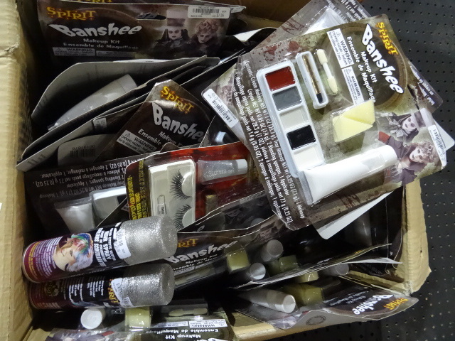 lot 268 image: Halloween Make-Up Kits