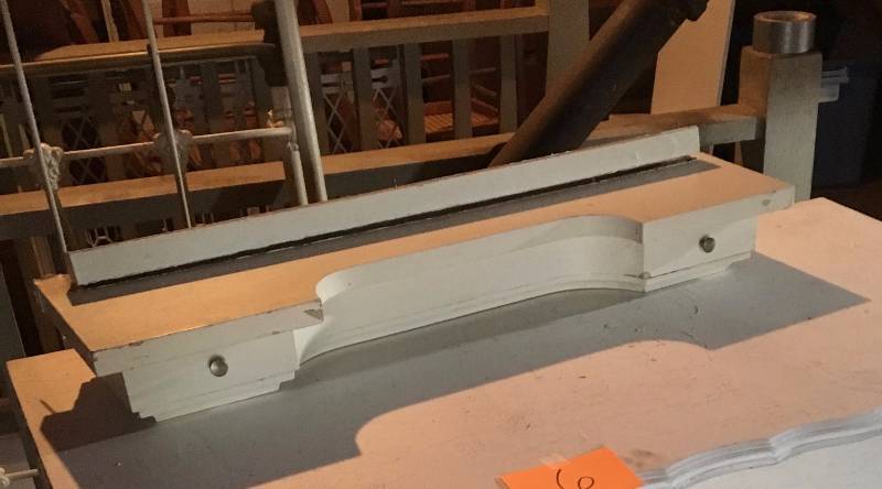 Wall shelf