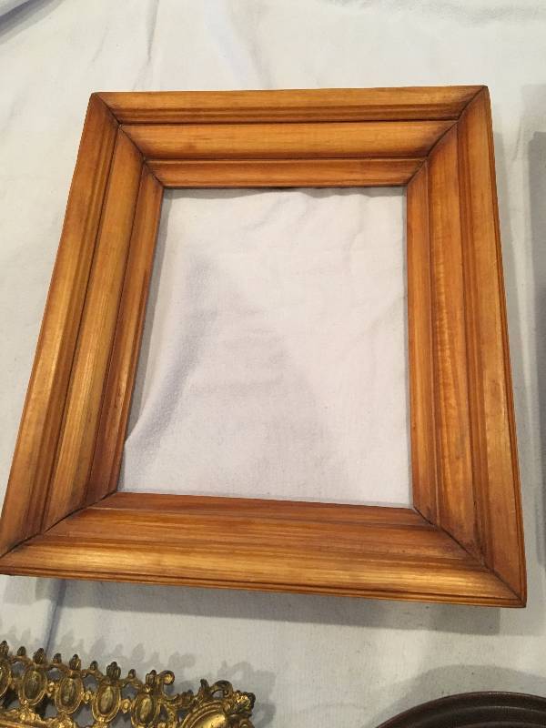 5 Picture Frames