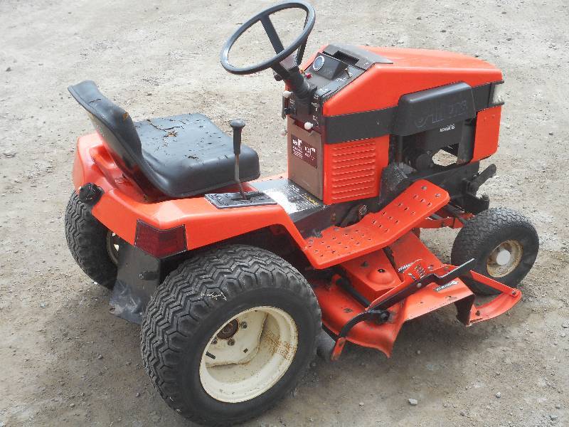 Ariens HT16 Lawn Tractor, Kohler Co... | LE Lawn & Garden Supplies | K-BID